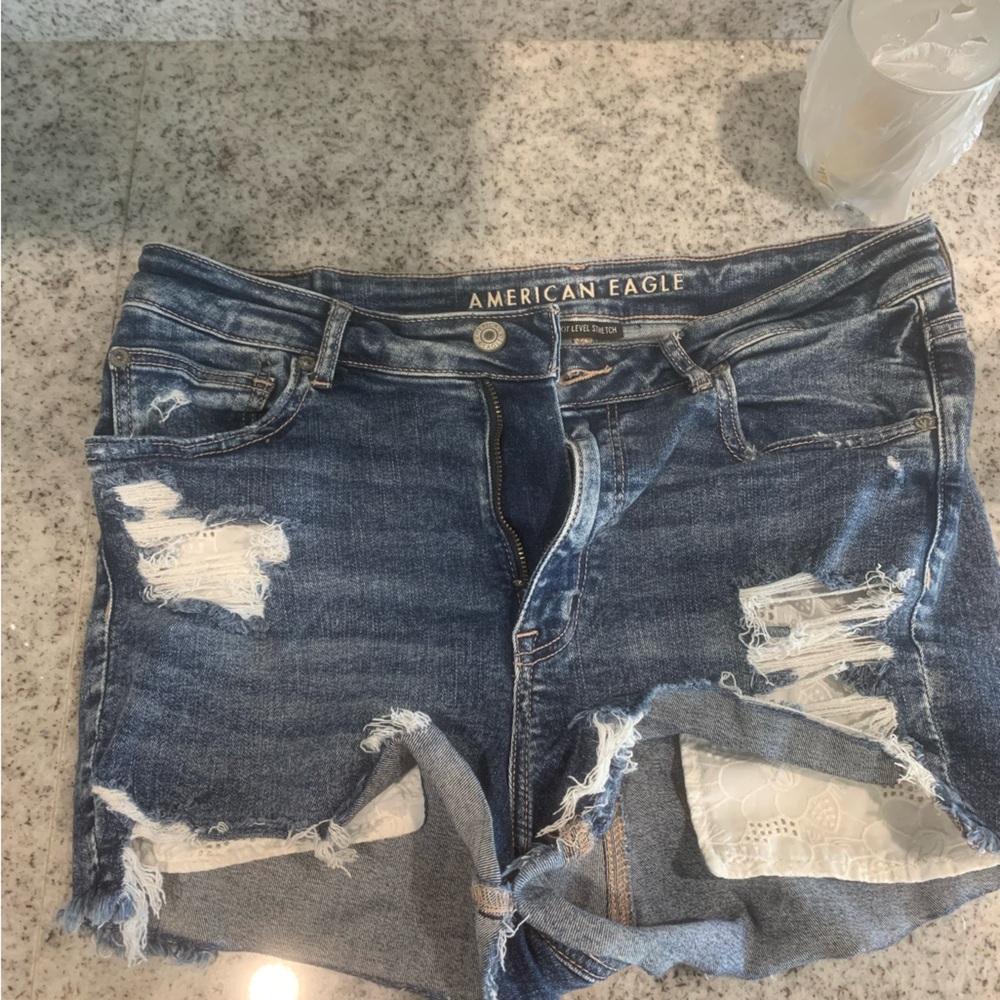 American Eagle women’s jean shorts